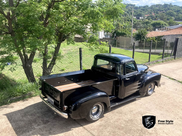 Chevrolet 3100 1951 – Black Sheep