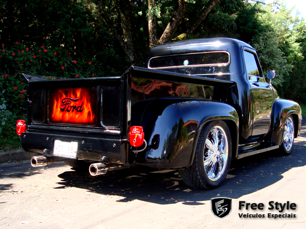 Ford F100 Hot Rod 