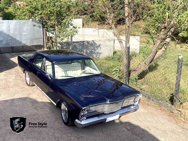 Ford Galaxie 500